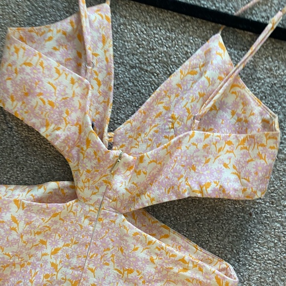 Zara Floral Dress - Picture 4 of 4